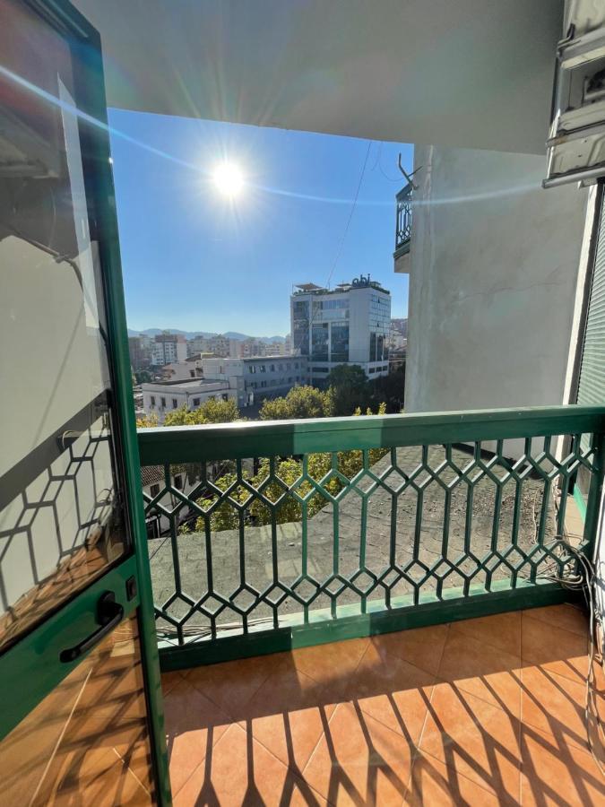 Luxury Center Apartment Tirana Exterior photo